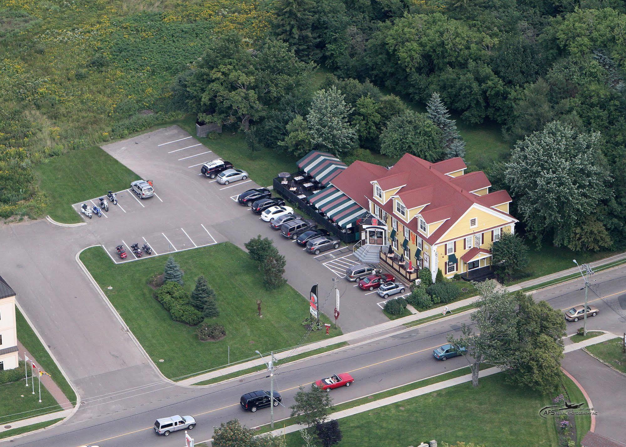 Auberge Gabriele Inn Шедиак Екстериор снимка